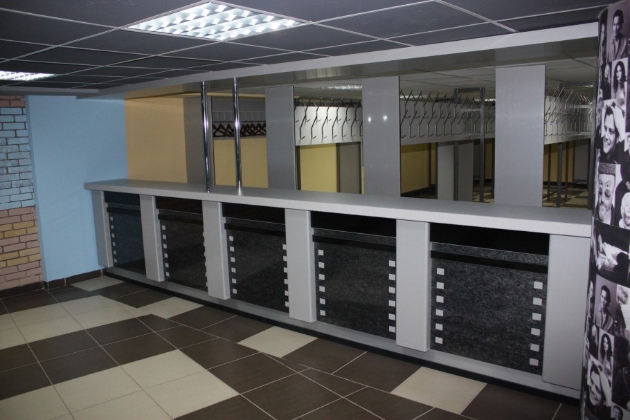 Гардеробная в общественном здании