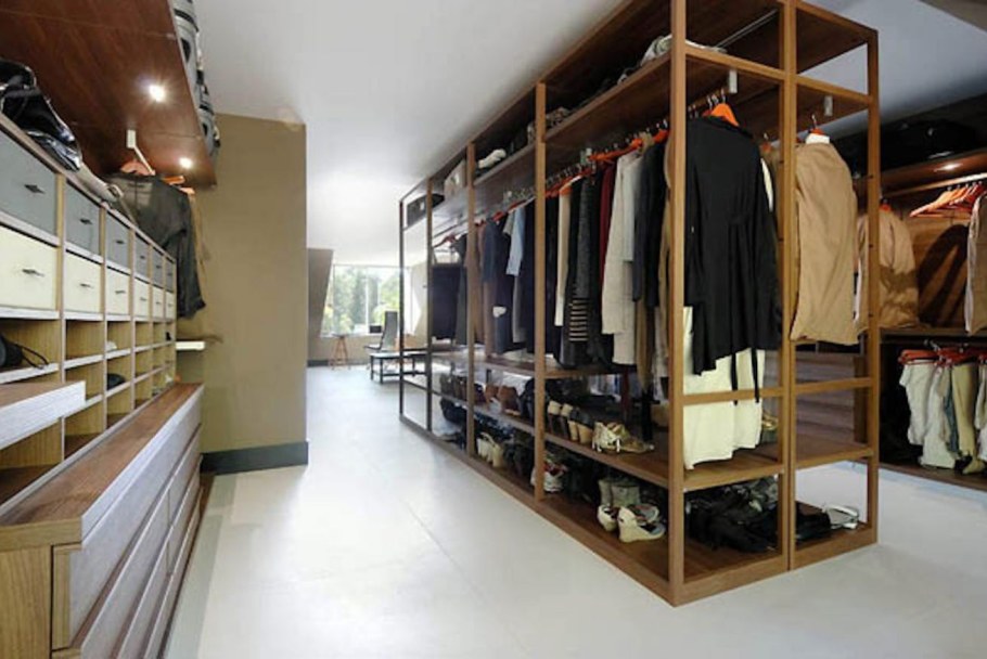 Гардеробная в ресторане