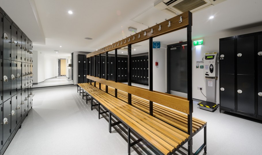 Современная раздевалка