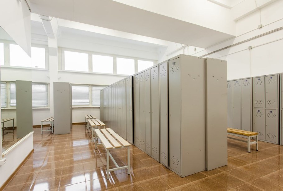 Гардеробные в бытовых помещениях