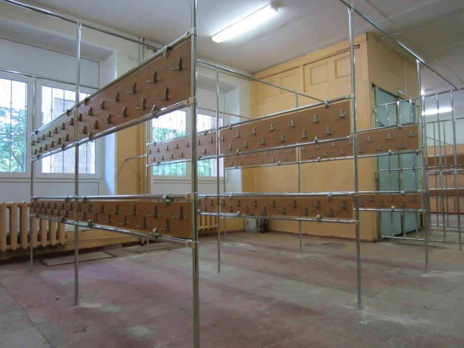 Вешалка гардеробная джокерная система