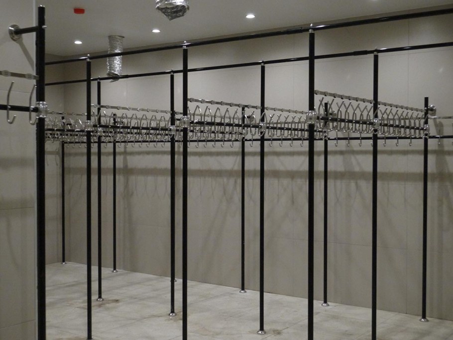 Вешалки в гардероб для учреждений
