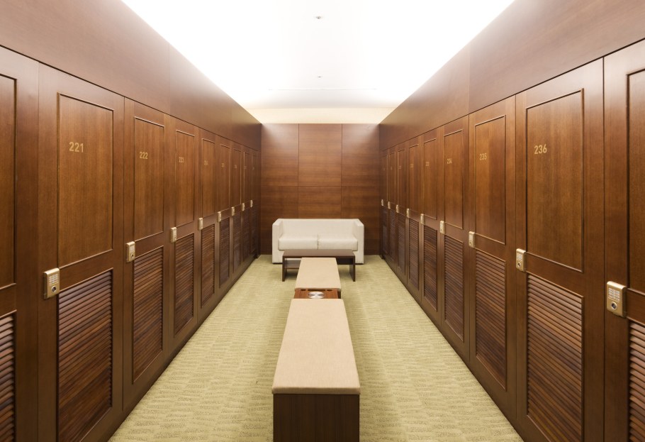 Отделка раздевалок