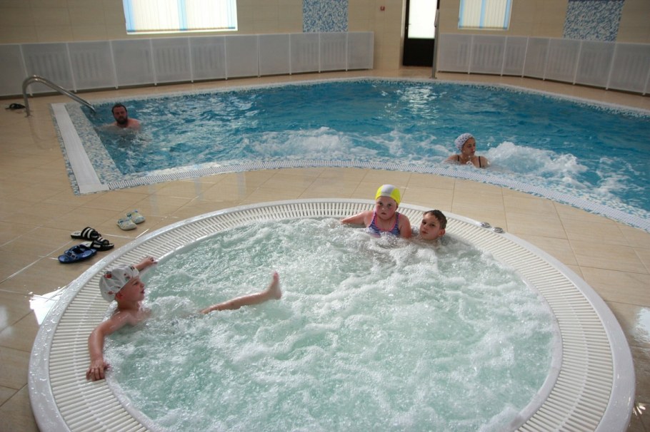 Бассейн под открытым небом Мыски ГРЭС