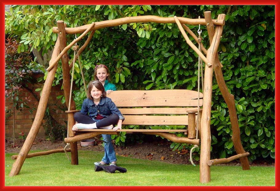 Садовые качели из бруса
