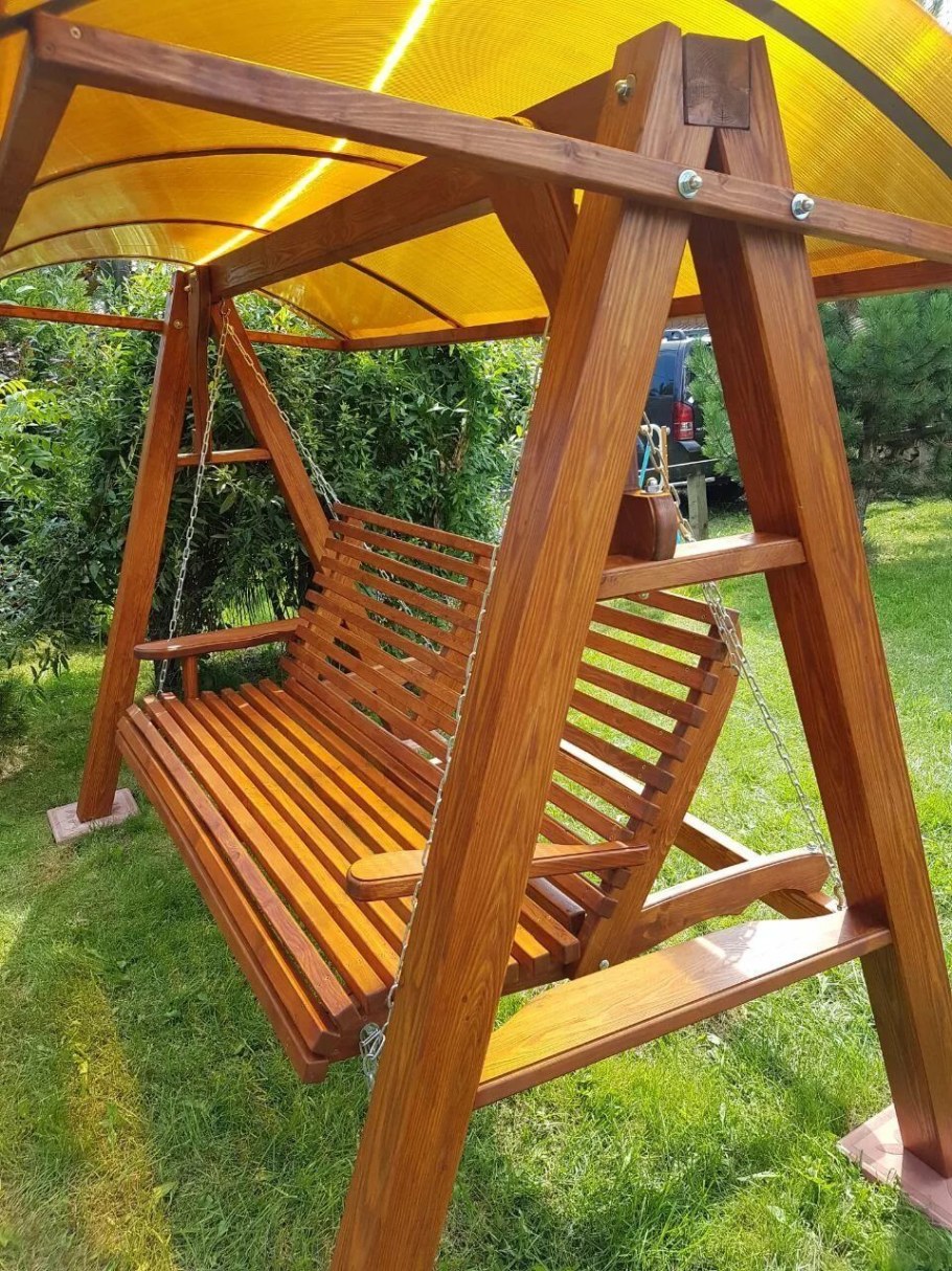 Качели из дерева для детей