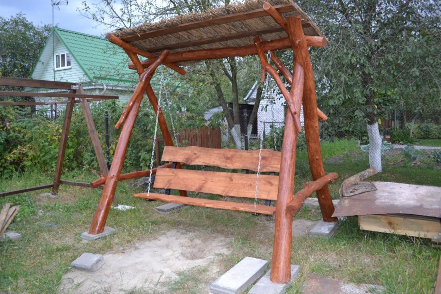 Сэнди Вуд качели