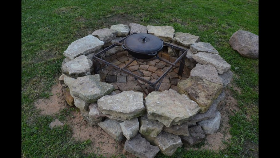 Очаг на даче для казана