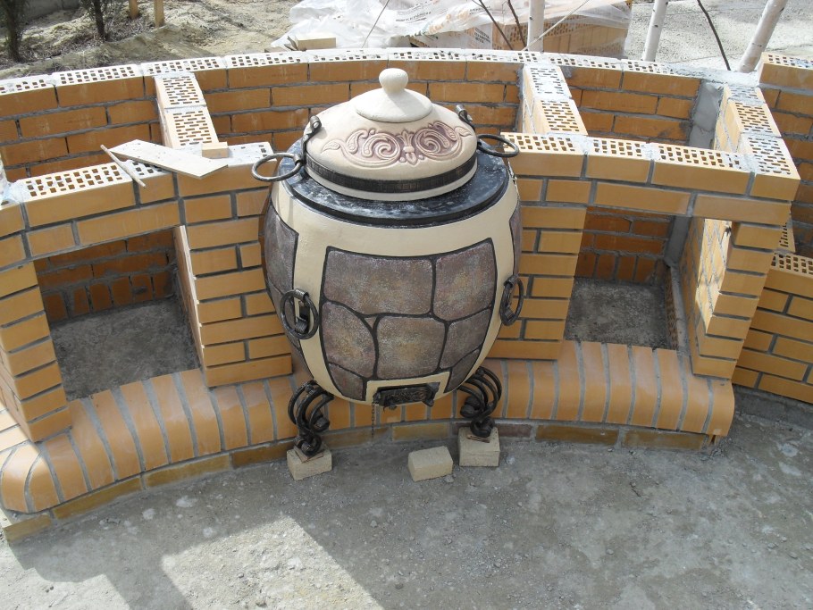 Помпейская печь с казаном