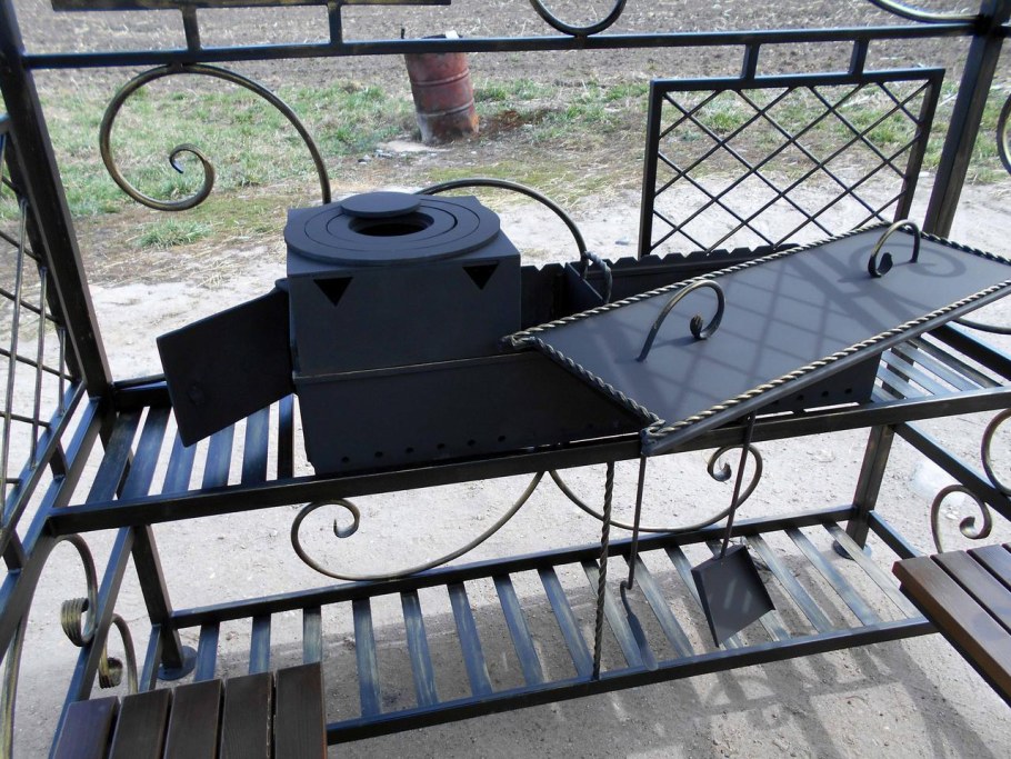 Помпейская печь с мангалом и тандыром