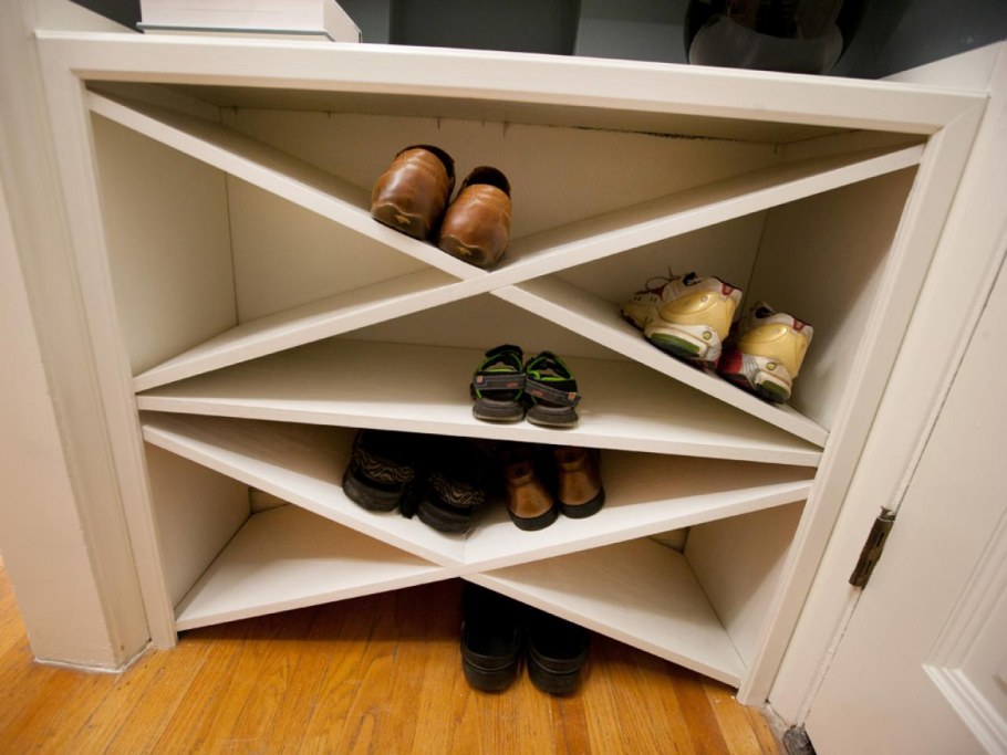 Обувница из дерева