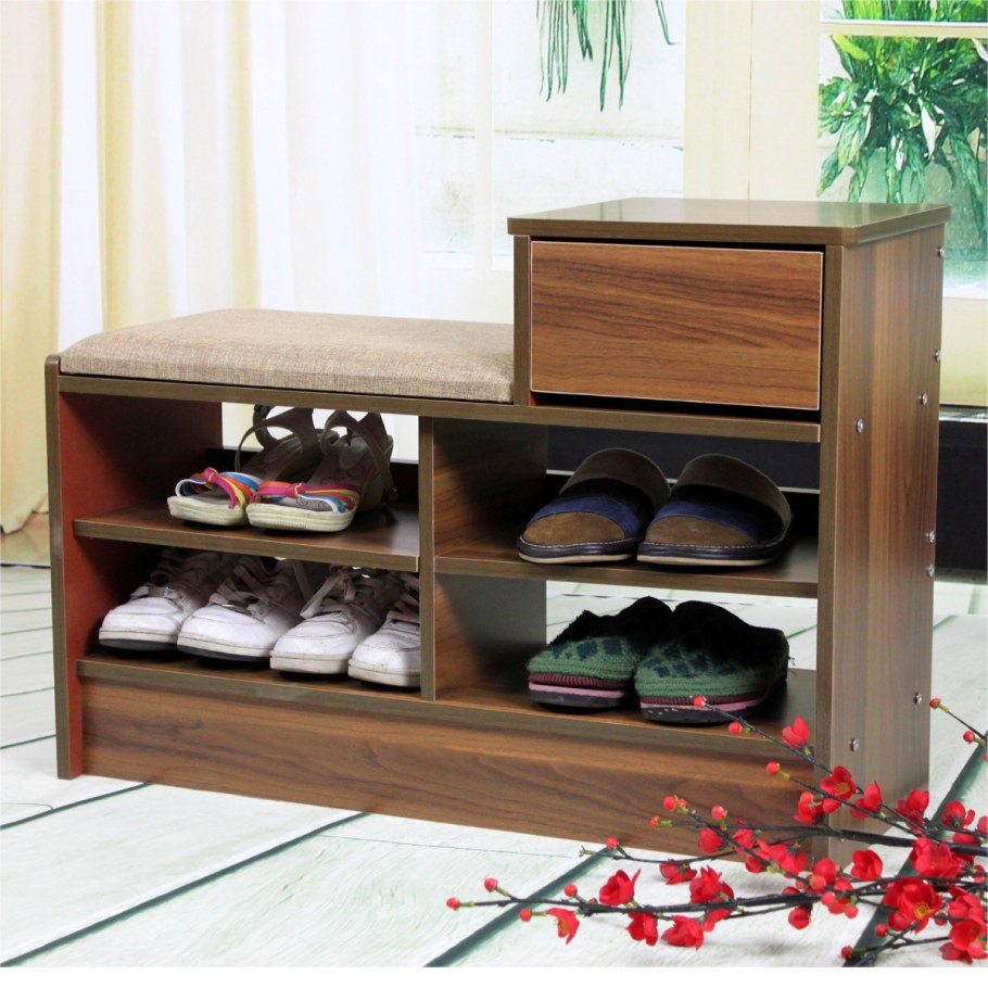 Обувница в прихожую из досок