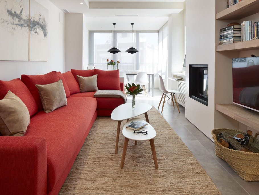 Гостиная с диваном