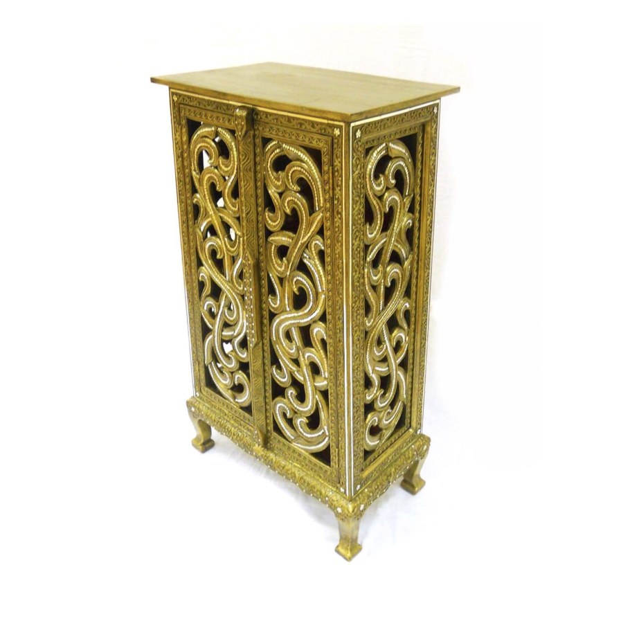 Интересная мебель из дерева