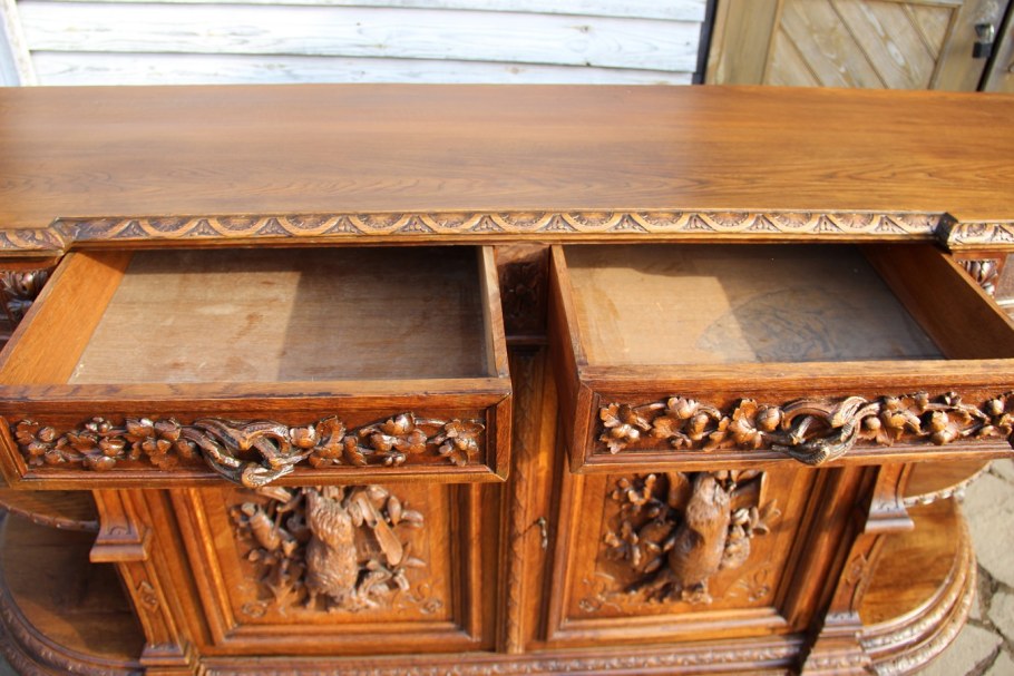 Комод Лоу бой резной