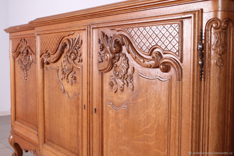 Комод дерева Барокко
