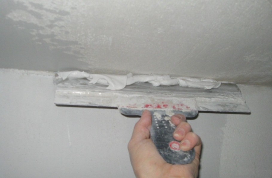 Шпаклевка потолка
