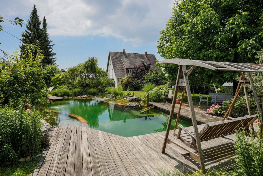 Столы на веранду для дачи