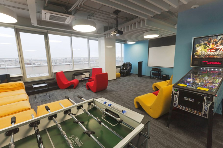 Лаунж зона в офисе