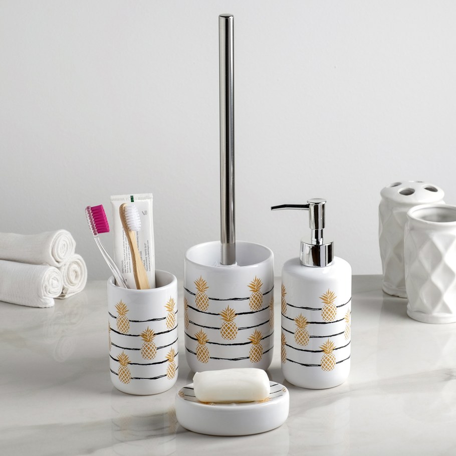 Принадлежности для ванной комнаты