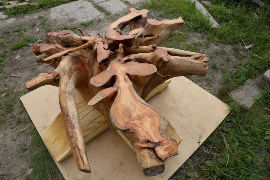 Изделия из корня дерева