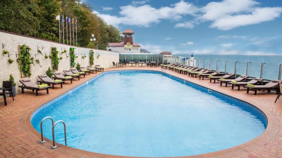 Парк Сосновый Бор Новосибирск бассейны