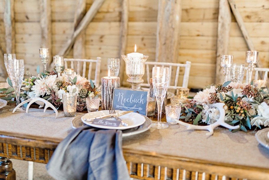 Украшение зала в стиле рустик