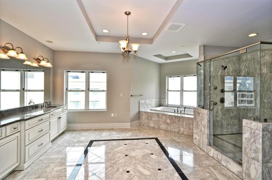 Кухня гостиная мрамор пол