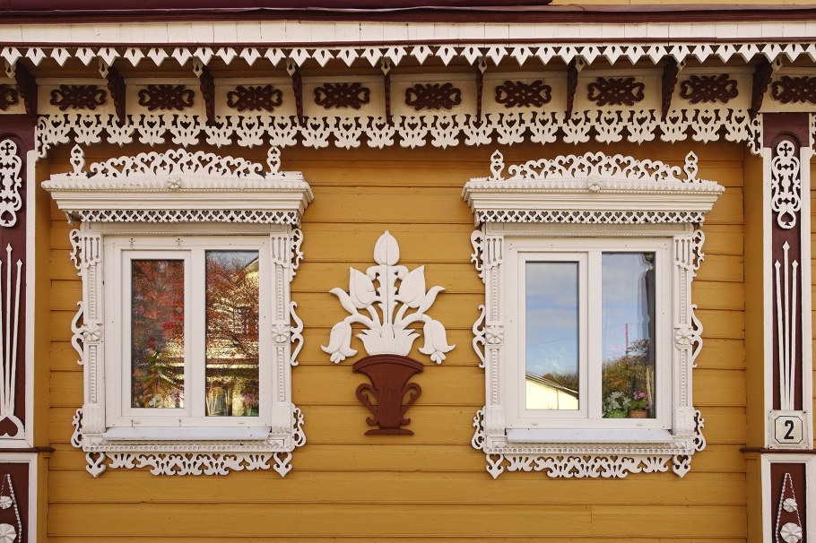 Отделка окон в деревянном доме