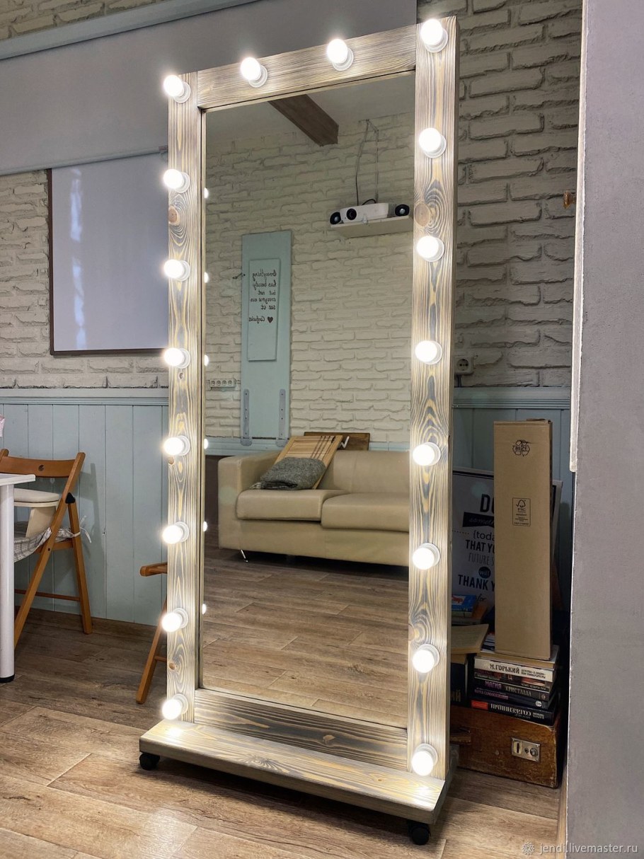 Зеркало гримерное с лампочками 180*80
