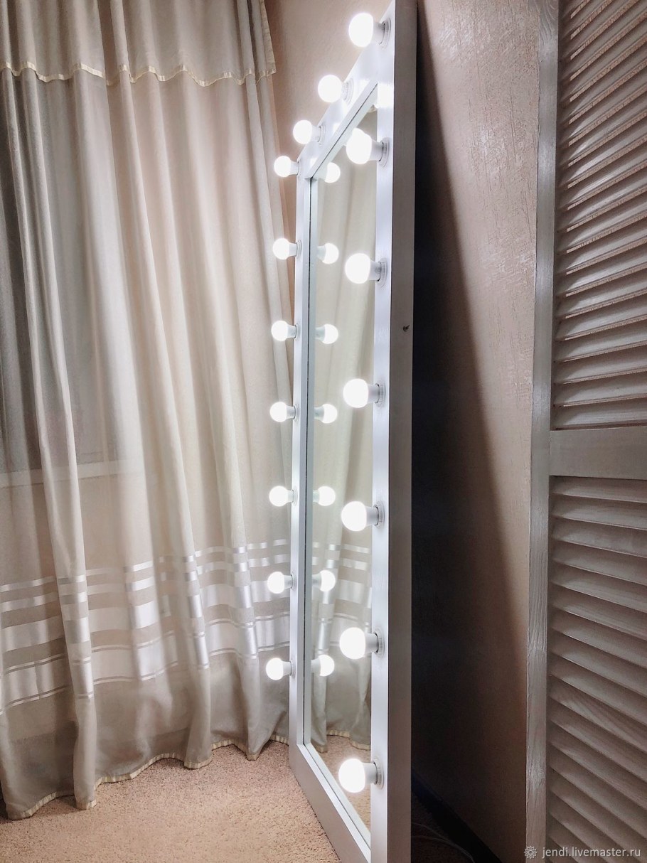 Зеркало гримерное с лампочками 180х90