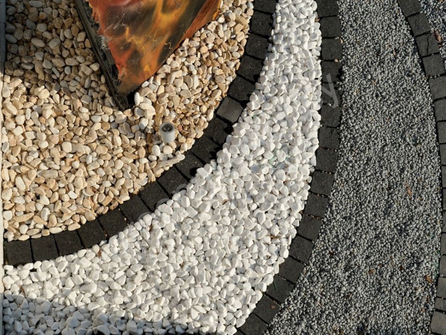 Щебень крашеный декоративный цветной