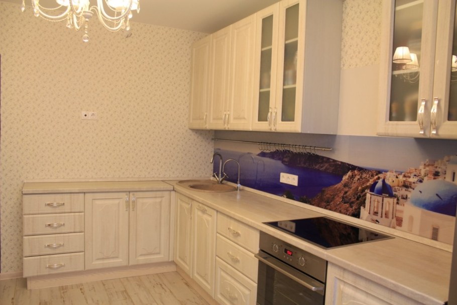 Фасады для кухни светлые тона