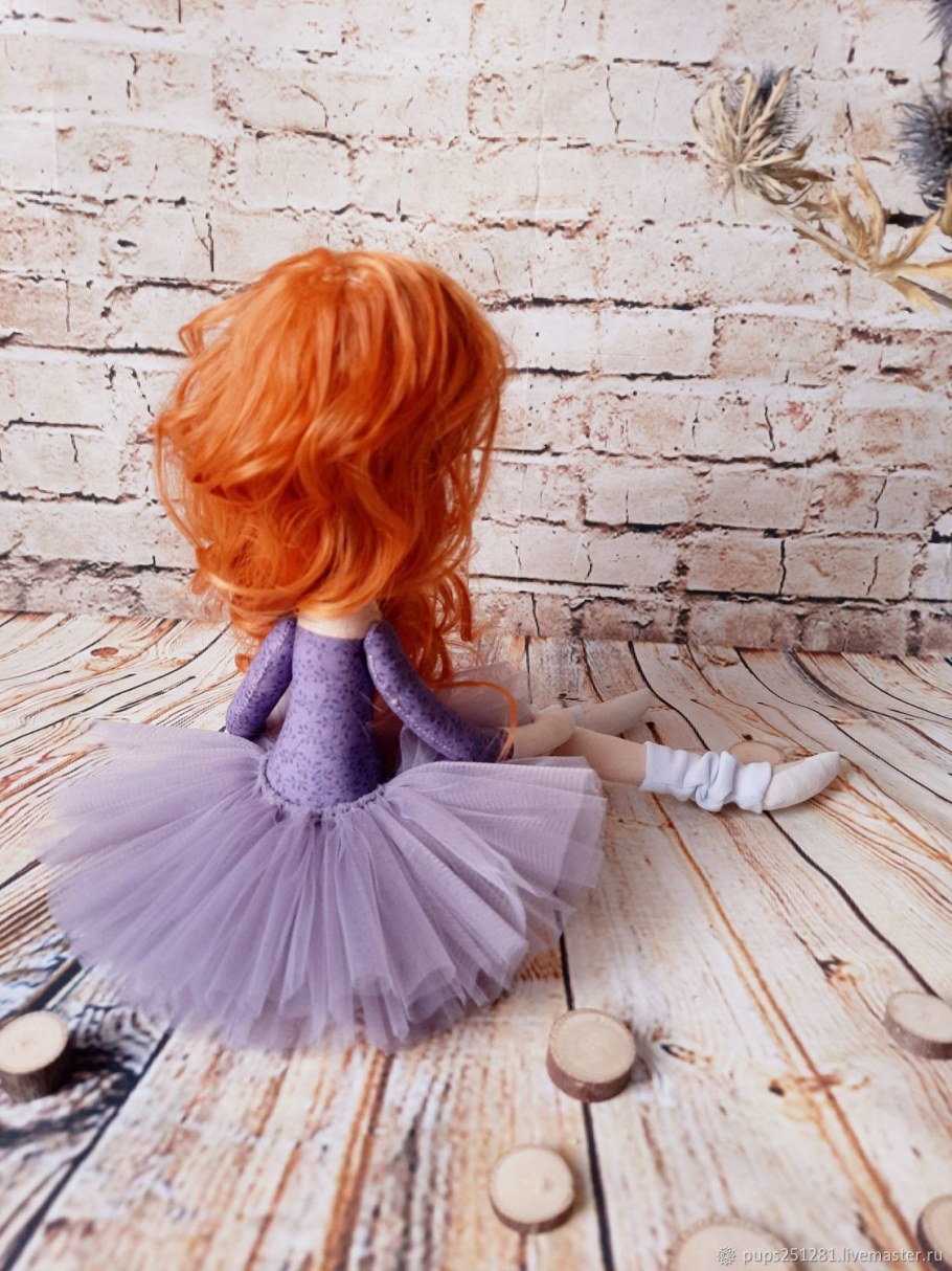 Кукла балерина голубая