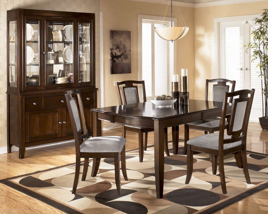 Столовый гарнитур