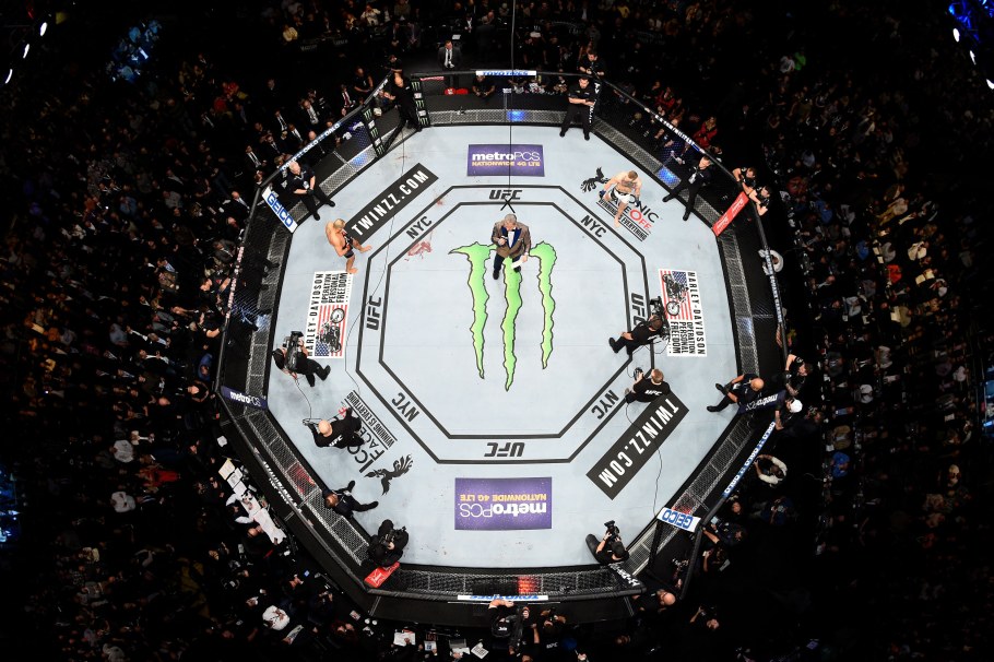 UFC Арена октагон фон