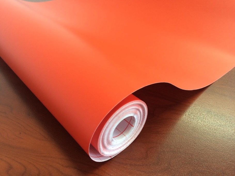 Матовая клеящаяся пленка