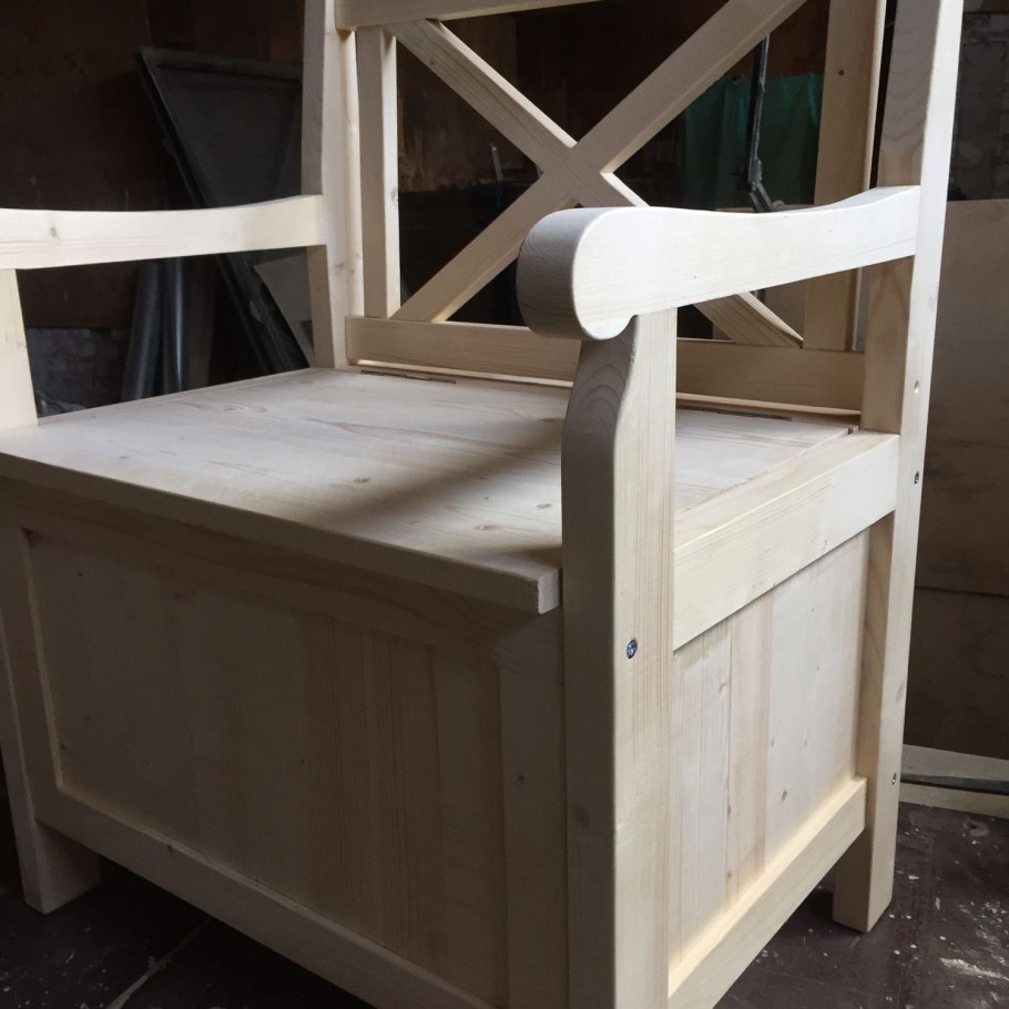 Кресло сундук