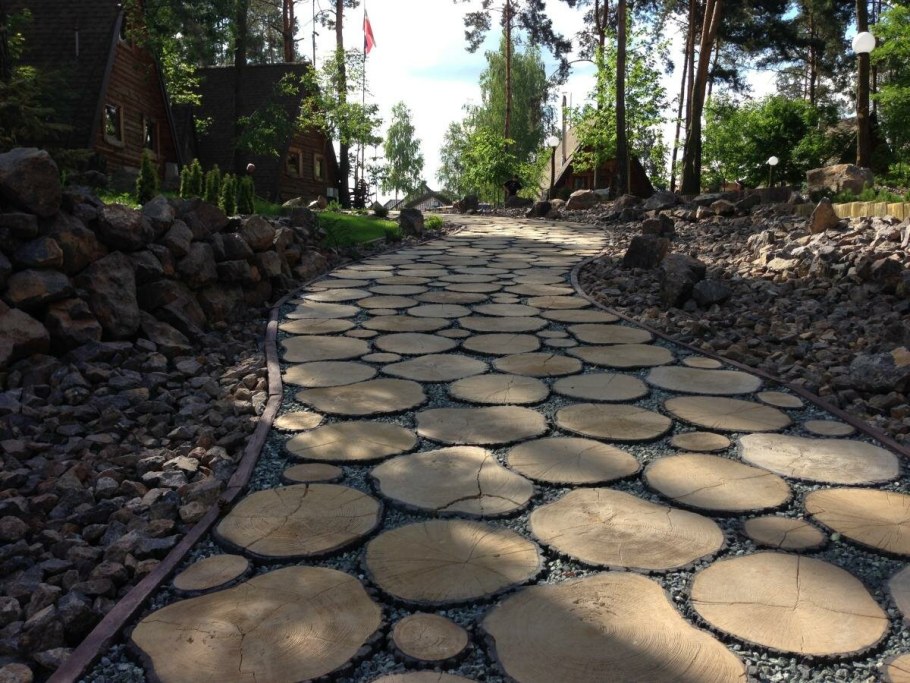 Садовые дорожки из бетона