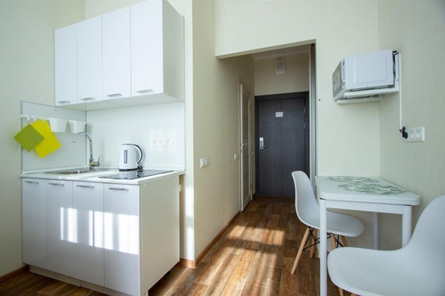 Кухня гостиная с барной стойкой