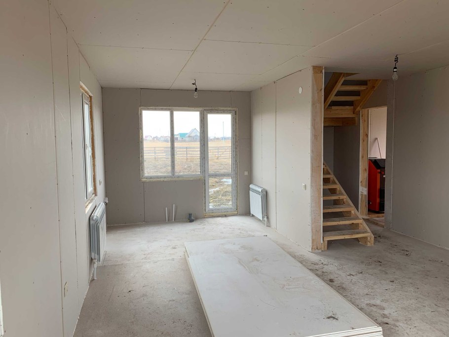 Дом с черновой отделкой