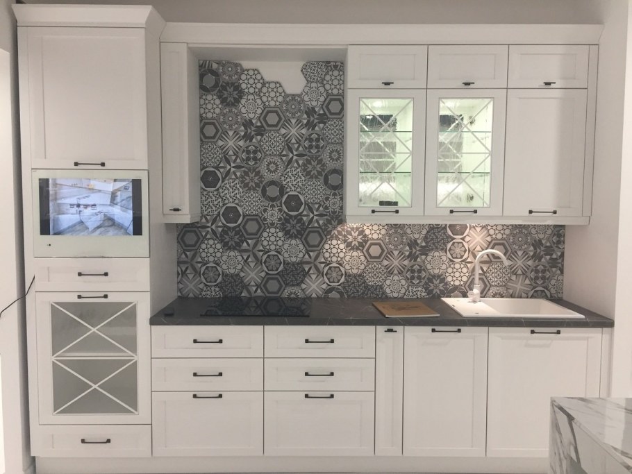 Телевизор на кухне