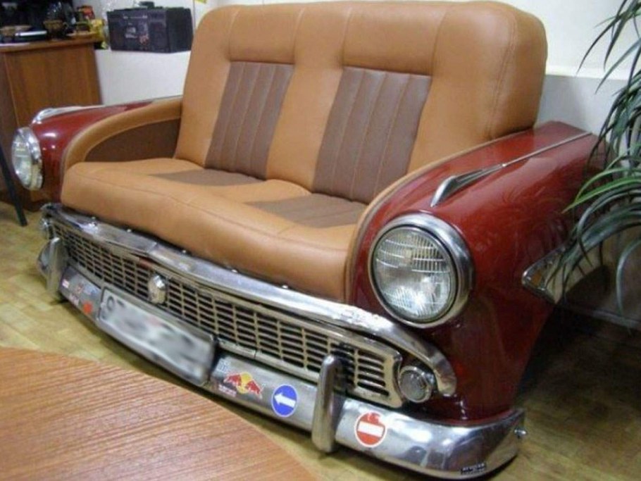 Кровать из автомобиля