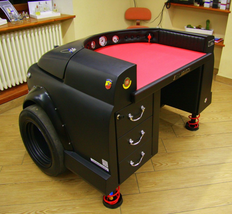 Мебель в автомобильном стиле