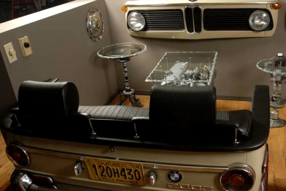 Диван из автомобиля