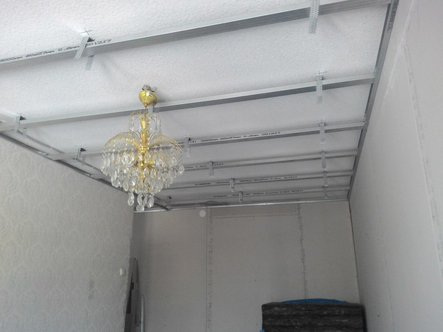 Отделка потолка в хрущевке