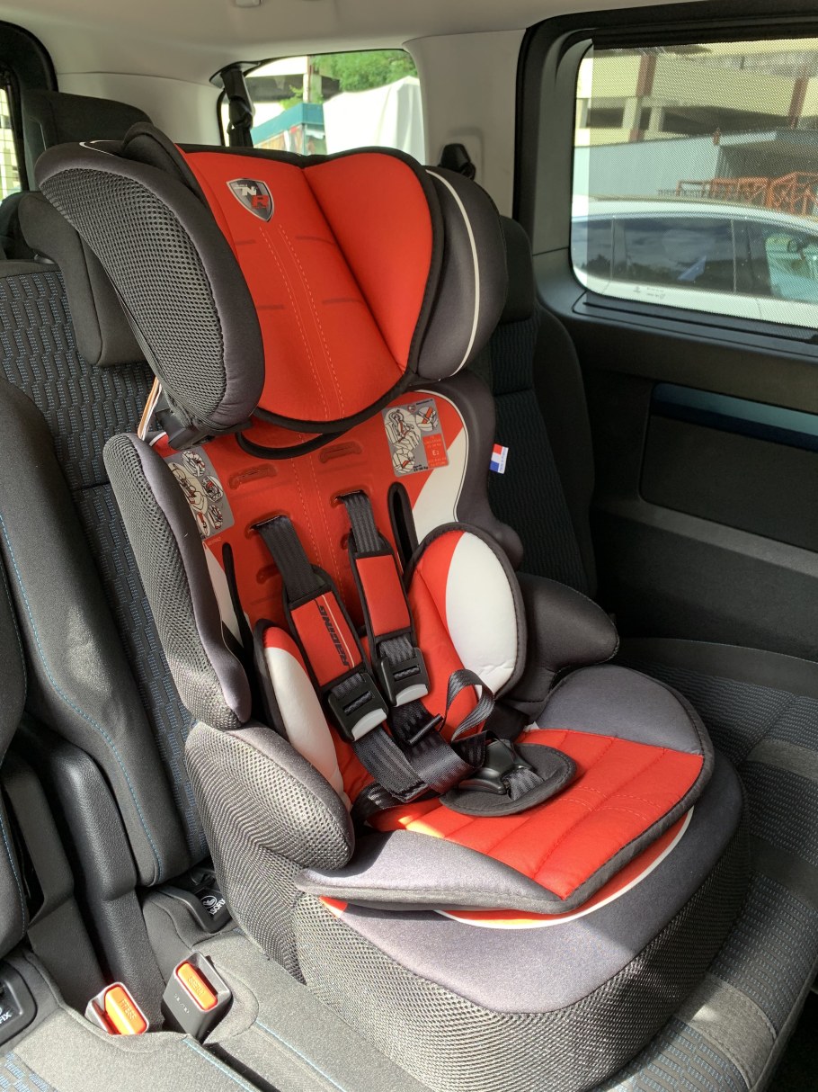 Автокресло bebe Confort Iseos