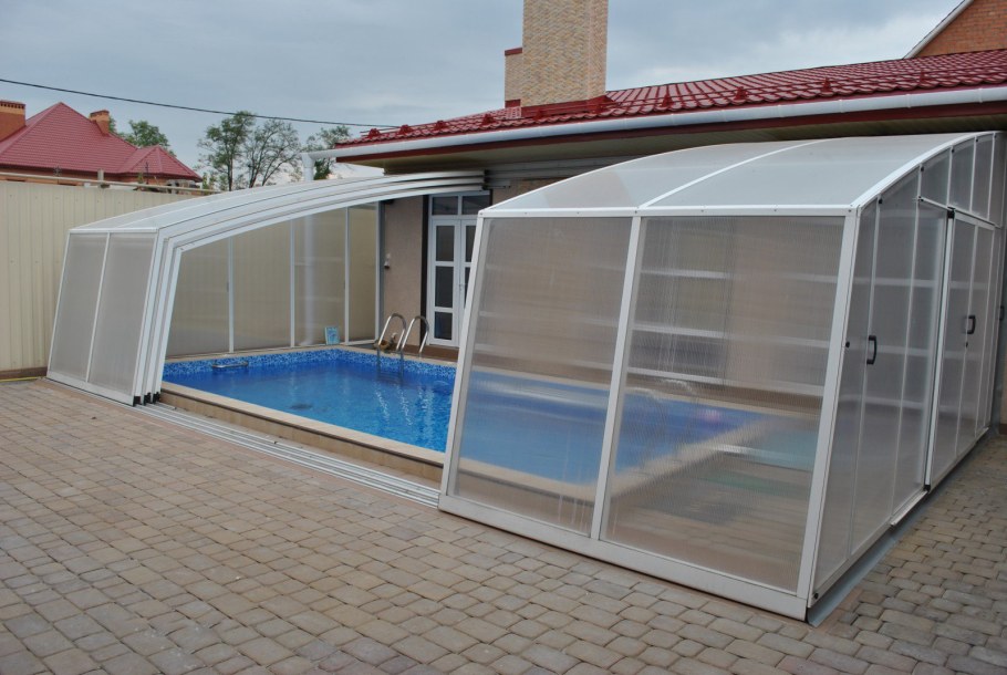 Пристрой к дому с бассейном