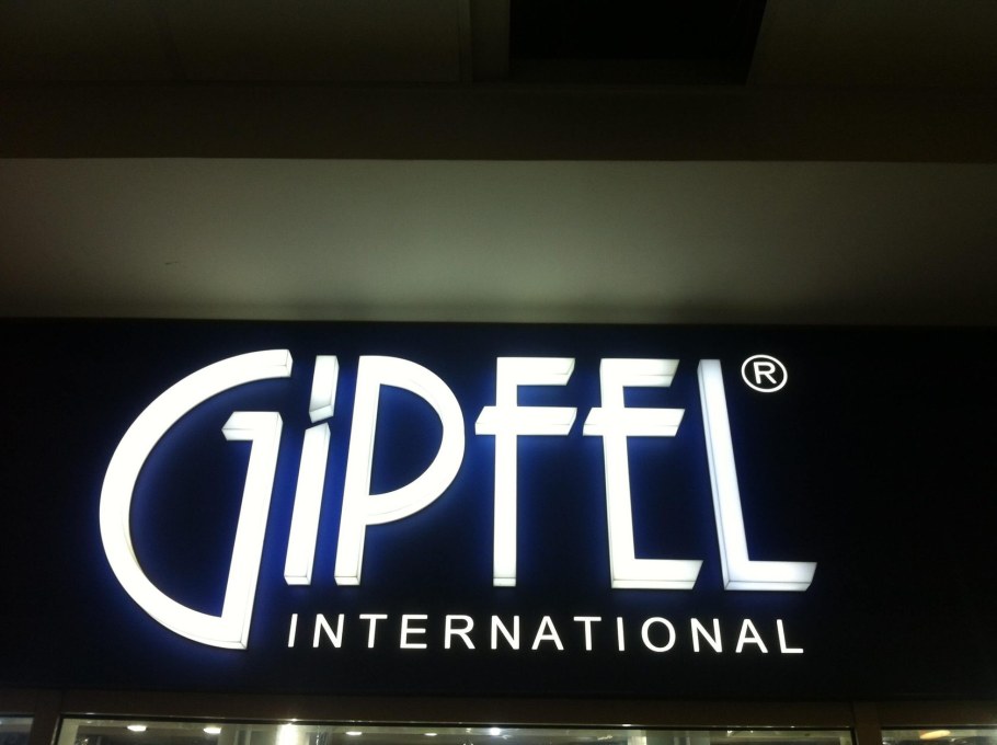 Композитный короб с инкрустацией