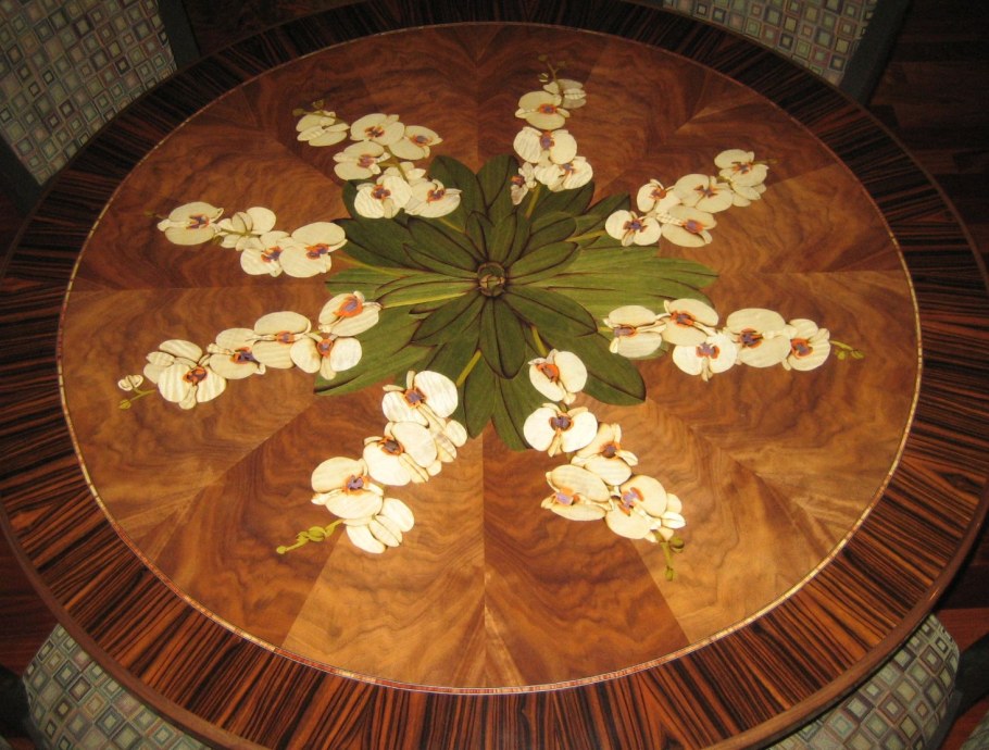 Инкрустация шпоном Маркетри